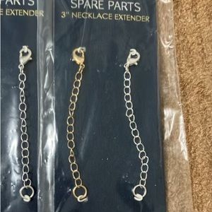 Necklace extenders